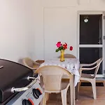 דירה Kontaris Elegant Estate *