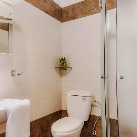 Kontaris Elegant Estate 莱夫基米